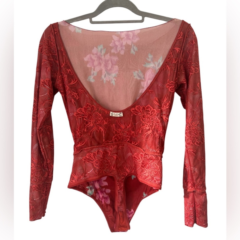 Free People Womens Size Small Bodysuit Cherry Red Printed Floral lace lined NWT - Picture 12 of 15